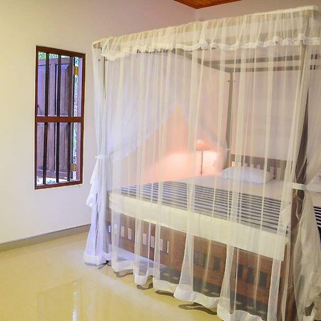 Shehani Beach Bungalow Тангалла Экстерьер фото